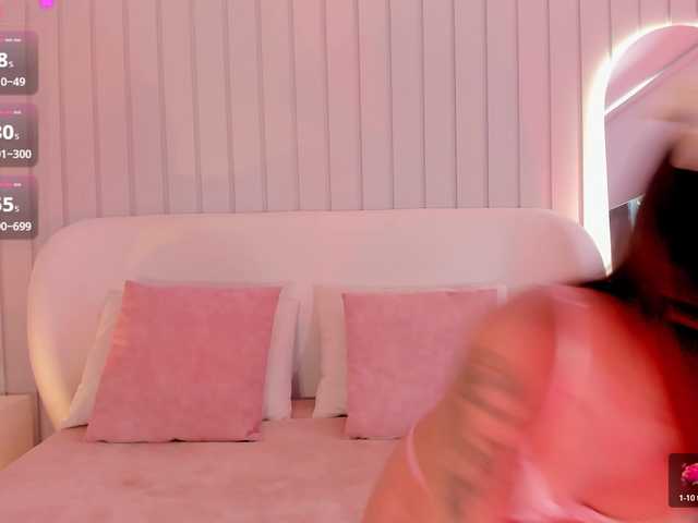 Amaia-Foxx live cam on BongaCams