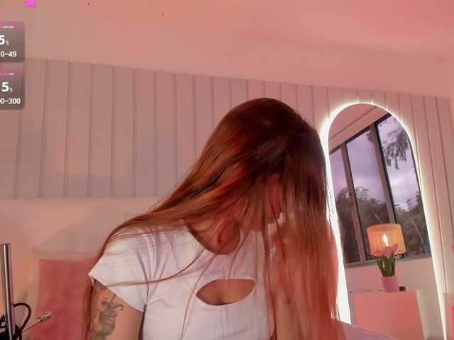 Amaia-Foxx live cam on BongaCams