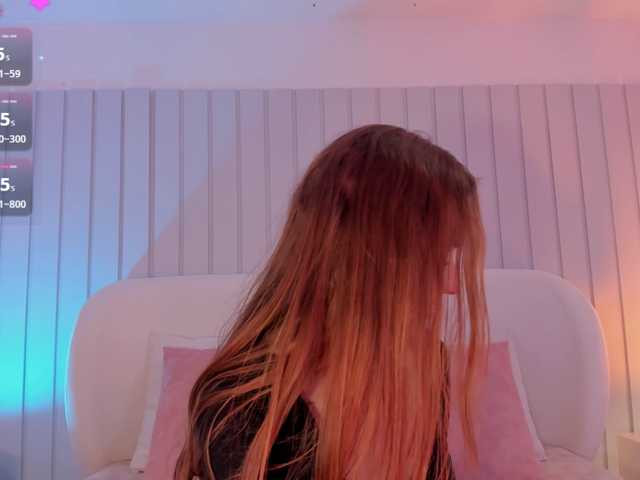 Amaia-Foxx live cam on BongaCams