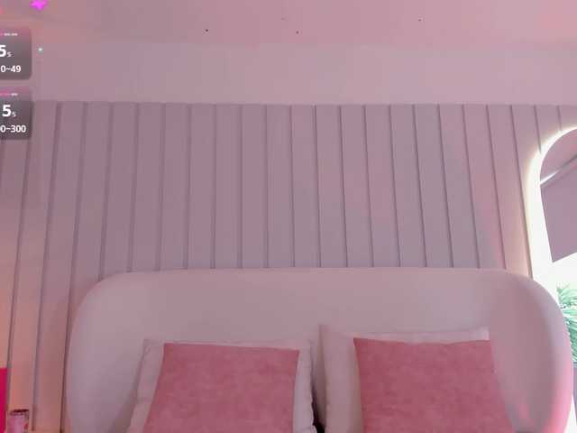 Amaia-Foxx live cam on BongaCams