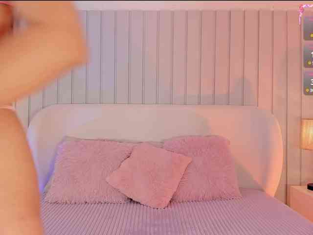 Amaia-Foxx webcam