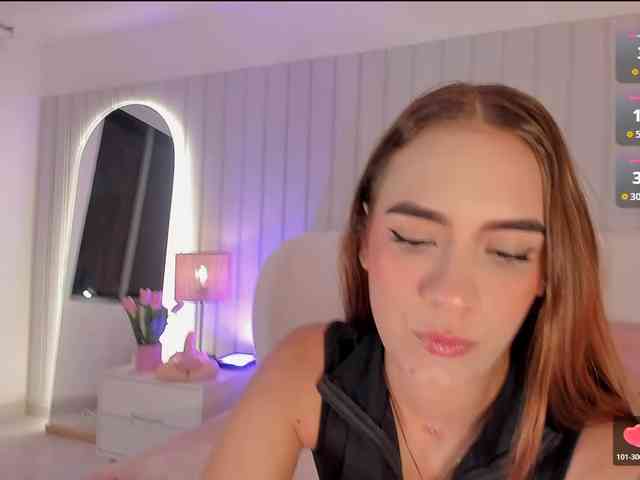 Amaia-Foxx webcam