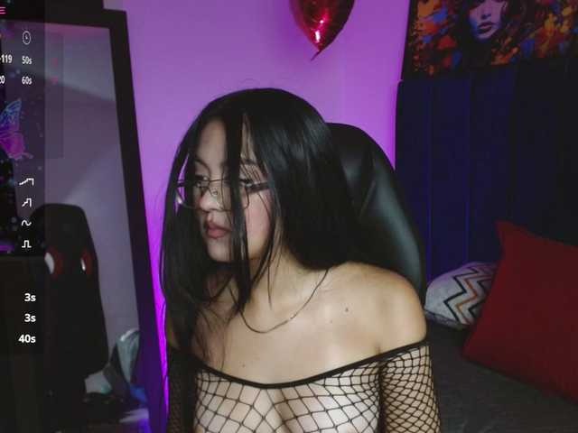 Eimy-saenzx live cam on BongaCams