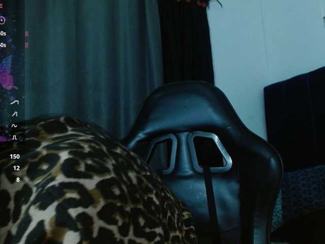 Eimy-saenzx live cam on BongaCams