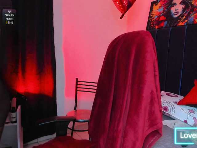 Eimy-saenzx live cam on BongaCams