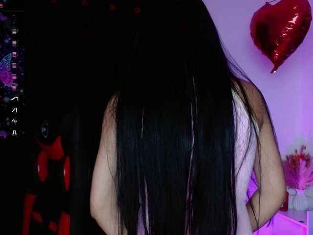 Eimy-saenzx live cam on BongaCams