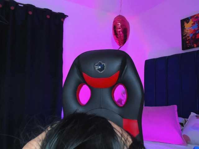 Eimy-saenzx live cam on BongaCams