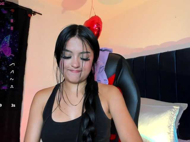 Eimy-saenzx live cam on BongaCams
