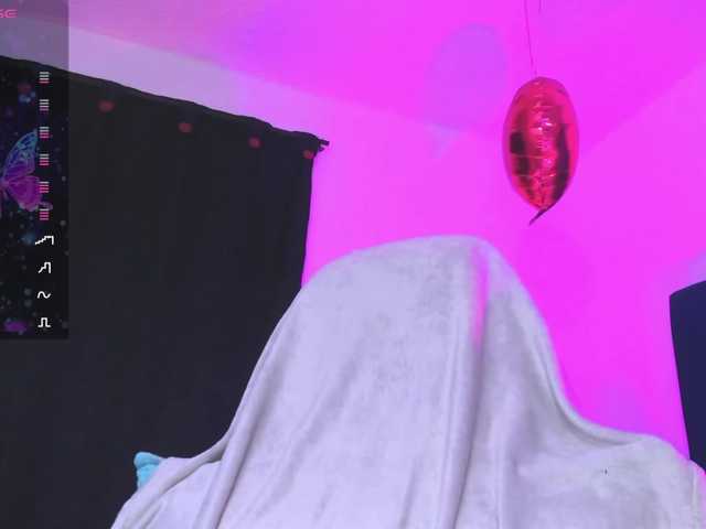 Eimy-saenzx live cam on BongaCams