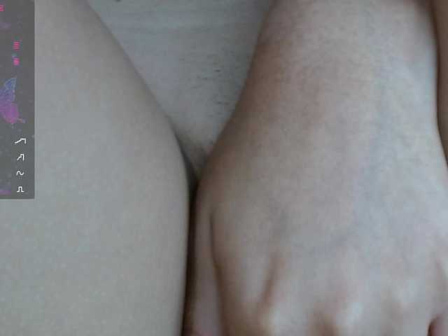 Eimy-saenzx live cam on BongaCams