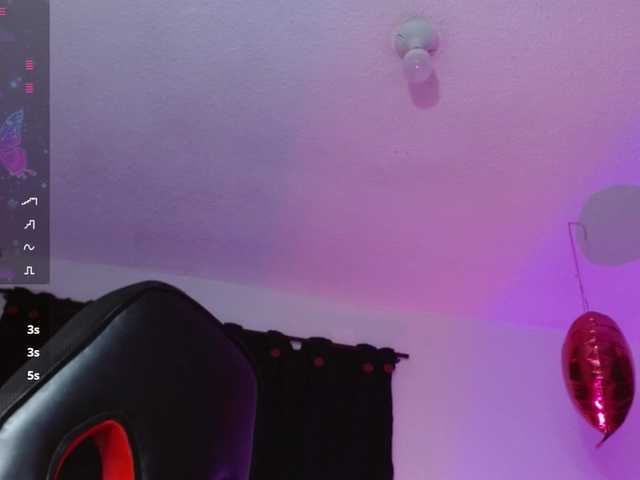Eimy-saenzx live cam on BongaCams