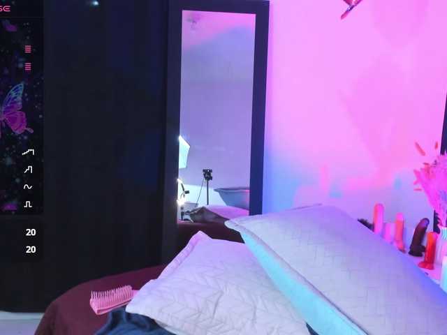 Eimy-saenzx live cam on BongaCams
