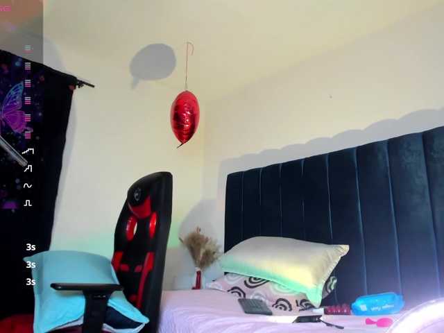 Eimy-saenzx live cam on BongaCams