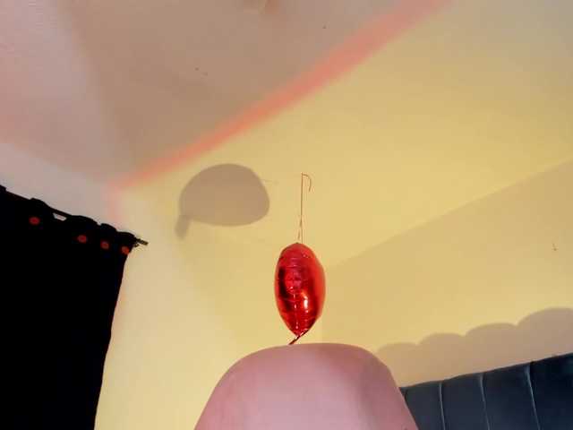 Eimy-saenzx live cam on BongaCams