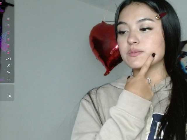 Eimy-saenzx live cam on BongaCams