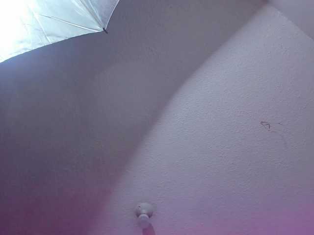 Eimy-saenzx live cam on BongaCams