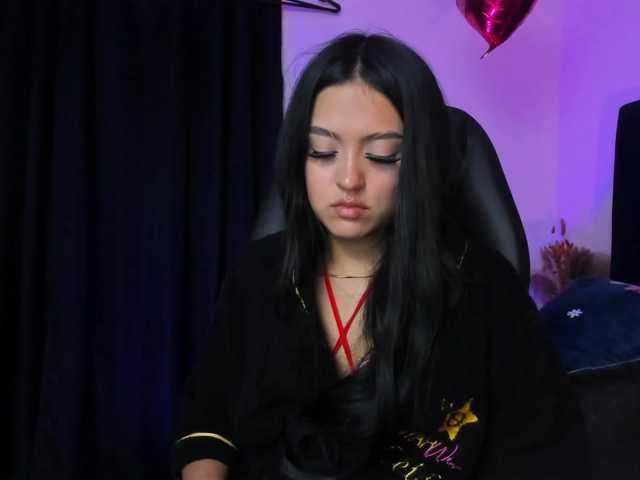 Eimy-saenzx live cam on BongaCams