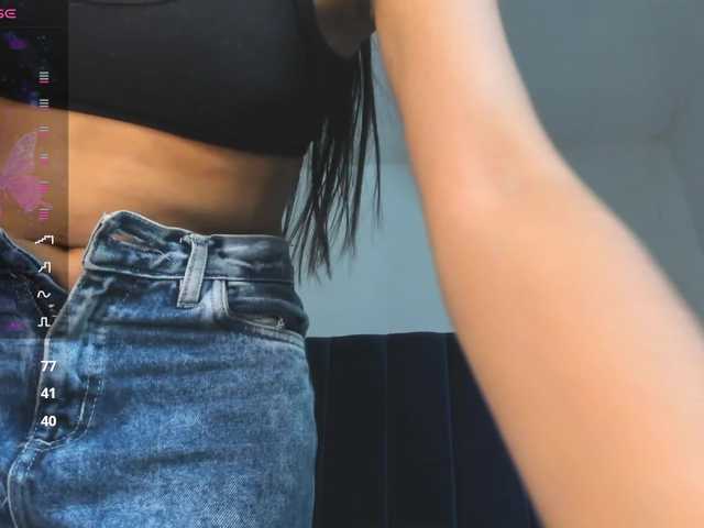 Eimy-saenzx live cam on BongaCams