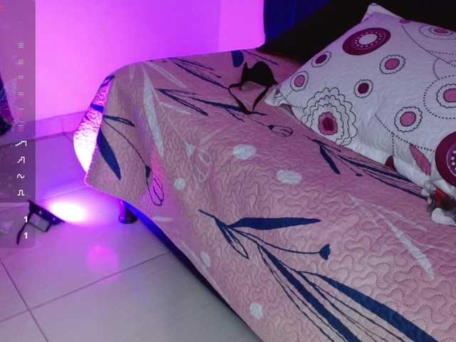 Eimy-saenzx