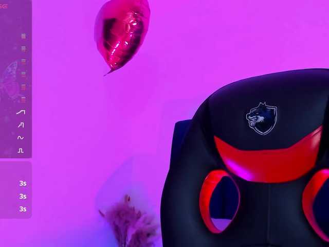 Eimy-saenzx live cam on BongaCams