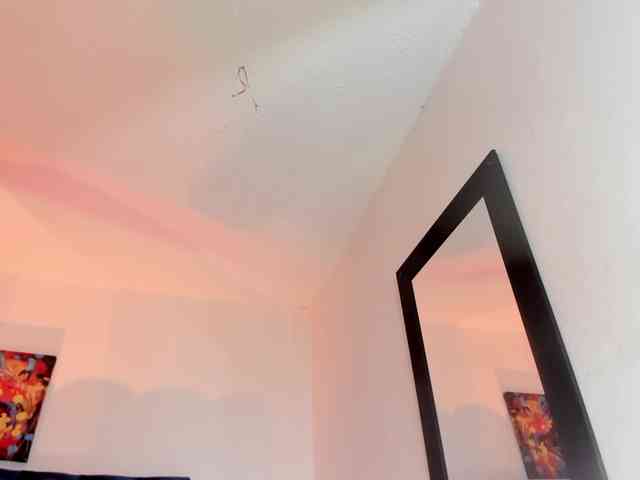 Eimy-saenzx webcam