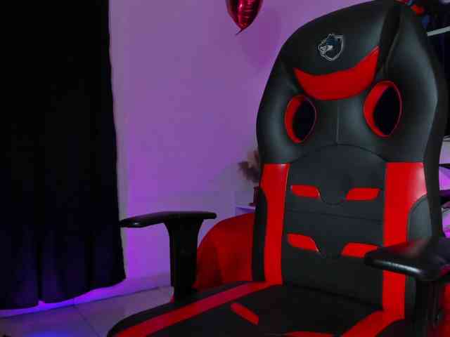 Eimy-saenzx webcam