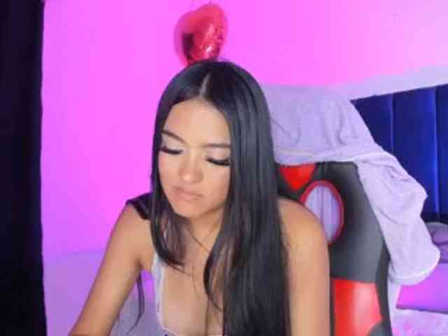 Eimy-saenzx webcam