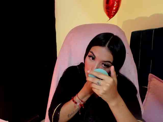 Eimy-saenzx webcam