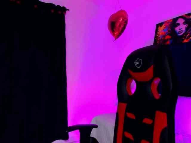 Eimy-saenzx webcam