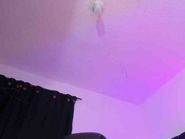 Eimy-saenzx webcam