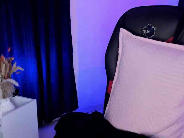 Eimy-saenzx webcam