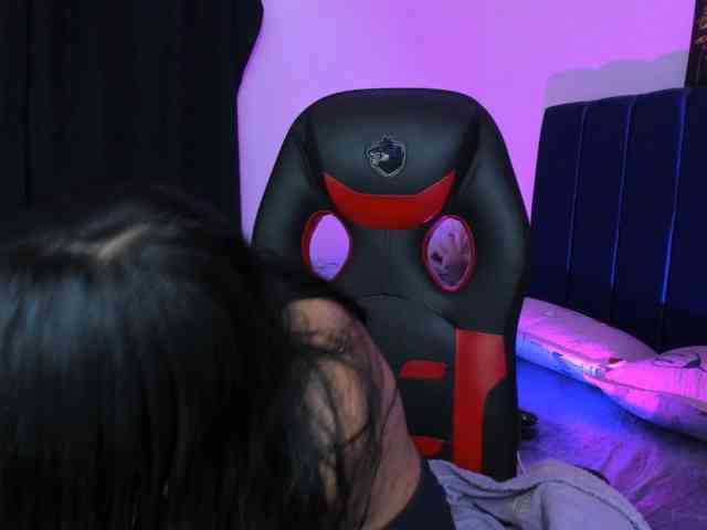 Eimy-saenzx webcam
