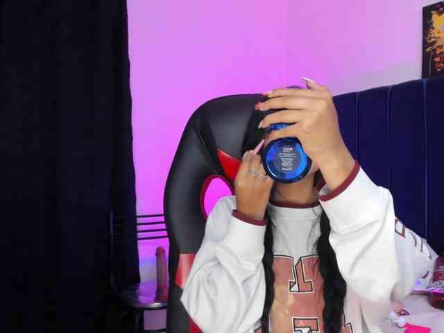 Eimy-saenzx
