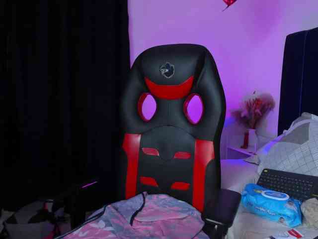 Eimy-saenzx webcam