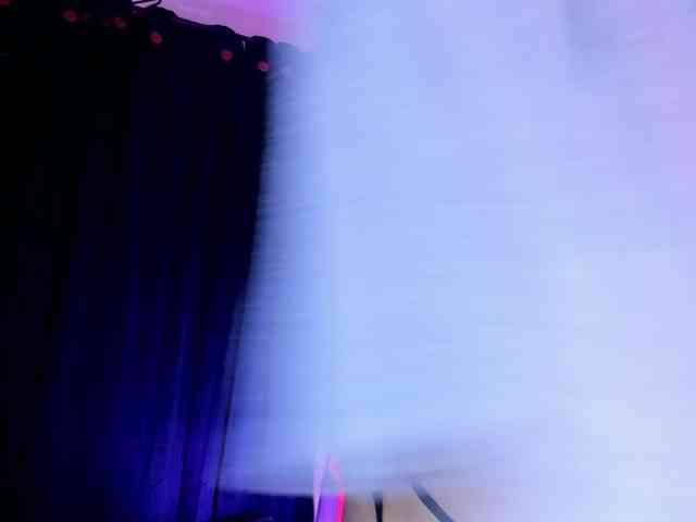 Eimy-saenzx webcam