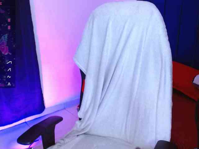 Eimy-saenzx webcam