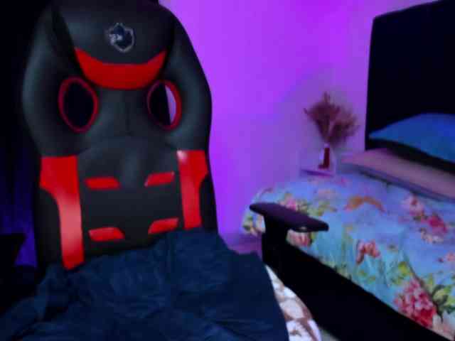 Eimy-saenzx