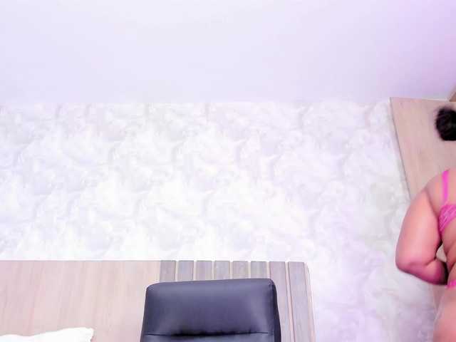 Gyda live webcam show