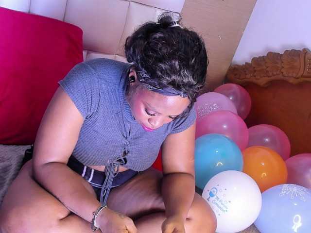 Gyda live cam on BongaCams