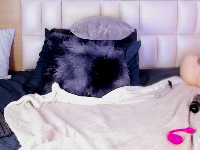 Gyda live cam on BongaCams