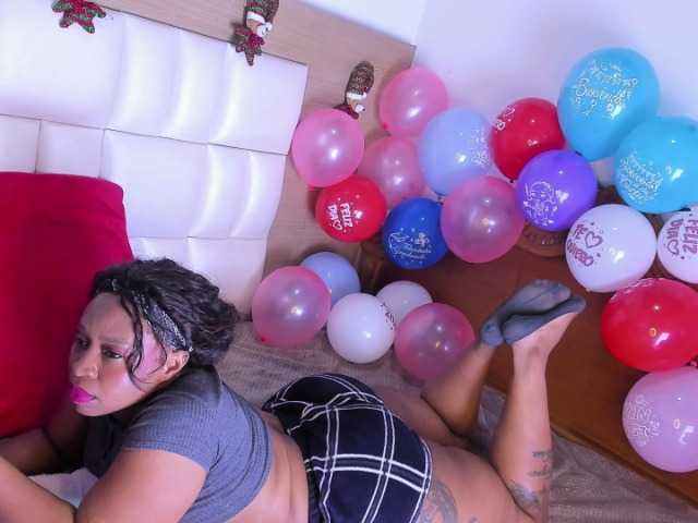 Gyda live cam on BongaCams