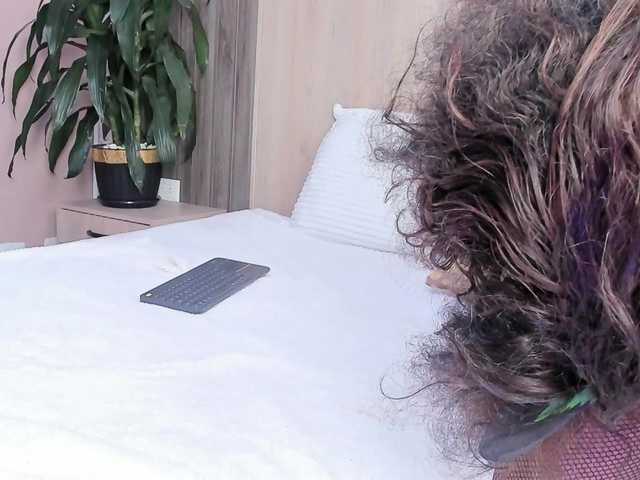 Gyda live webcam show