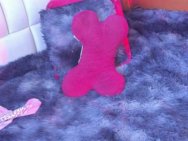Gyda live cam on BongaCams