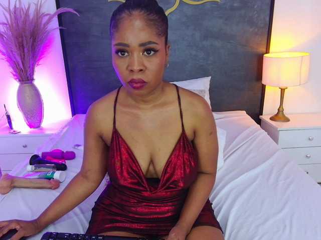 AlisonTravis live webcam show