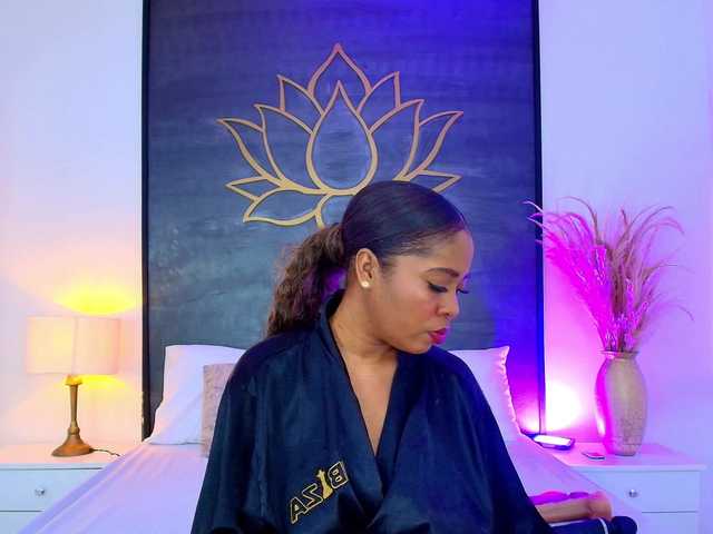 AlisonTravis's BongaCams show and profile