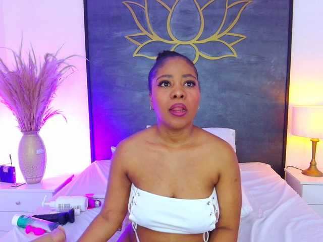AlisonTravis live webcam show
