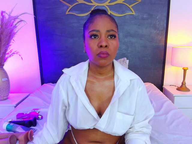 AlisonTravis live webcam show