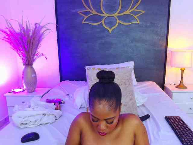 AlisonTravis webcam