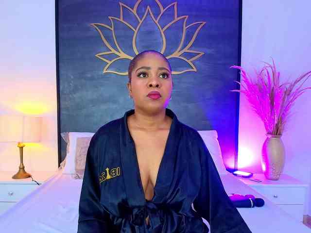 Modelo: AlisonTravis