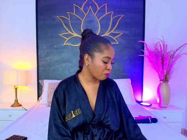 Modelo: AlisonTravis